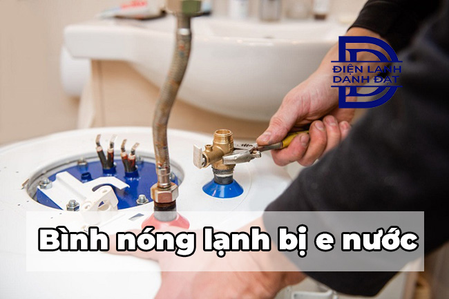 Bình nóng lạnh bị e nước