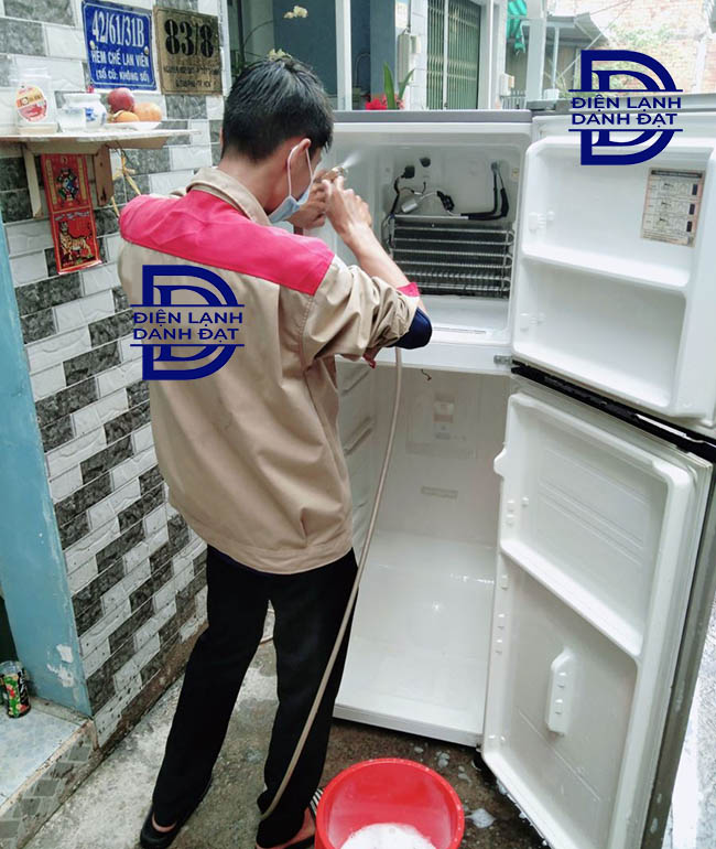 Lưu ý khi vệ sinh tủ lạnh