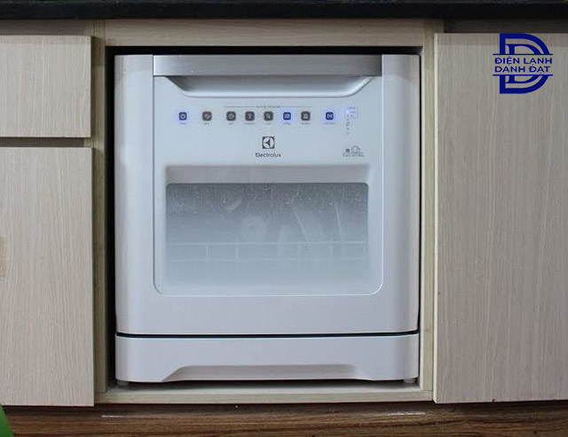 Nguyên nhân máy rửa bát Electrolux báo lỗi Eco