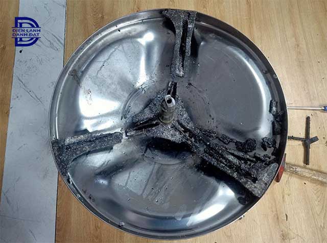 Chảng ba máy giặt Electrolux