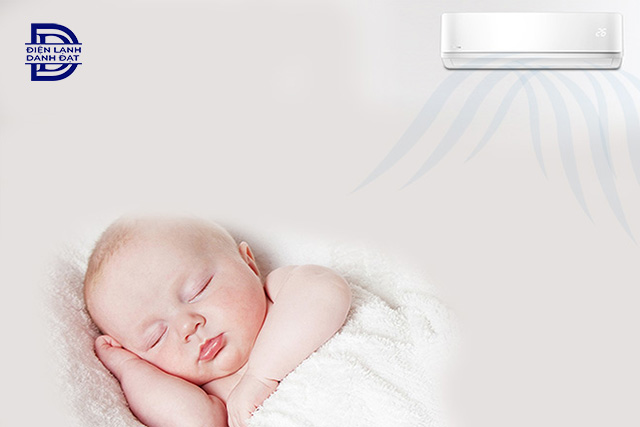 Trẻ bị sốt có nên bật điều hòa không