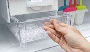 Sửa tủ lạnh Sharp không đông đá